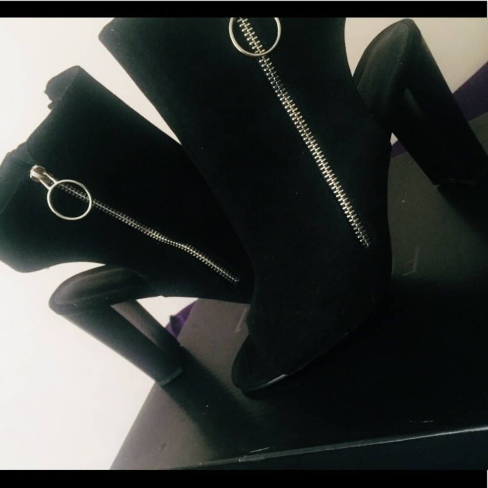 Forever 21 Peep Toe Velvet Boots Chunky Heel
